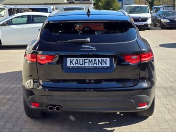 Jaguar F-Pace - 5