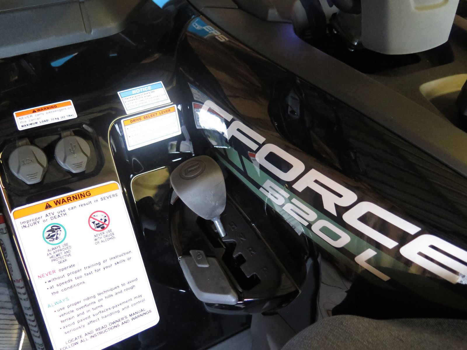 CFMOTO Cforce 520 L ABS | Koffer | T3b