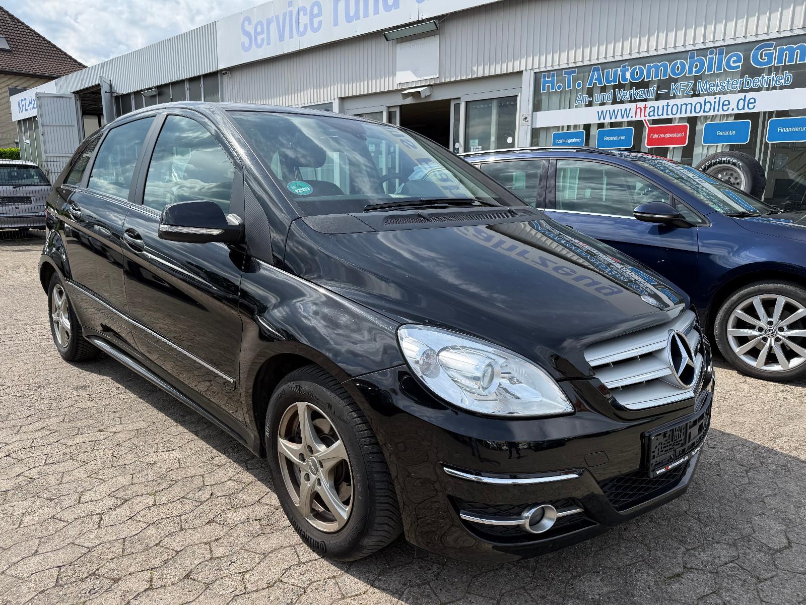 Mercedes-Benz B 180-Automatik-Klima-Teilleder-Navi