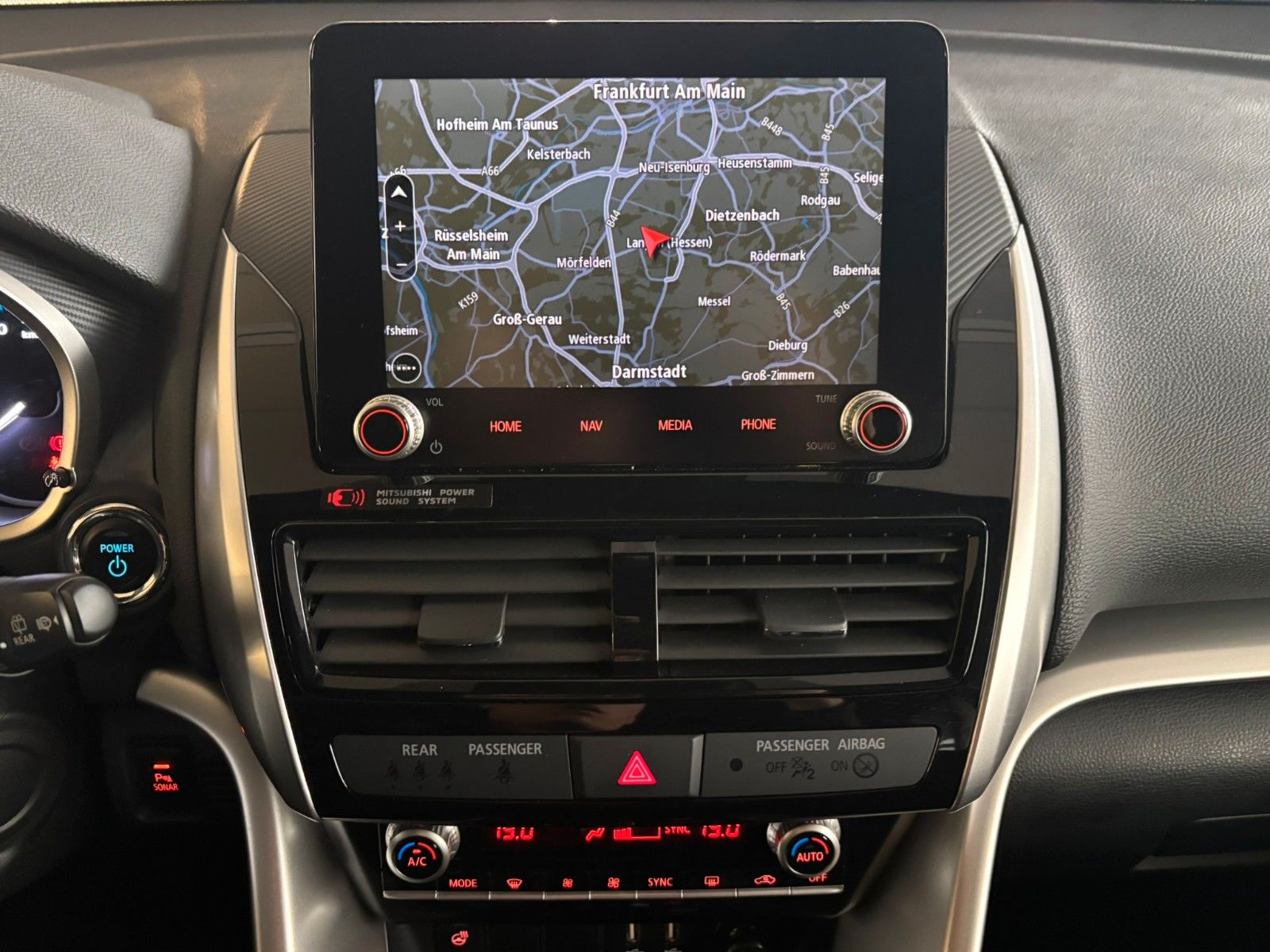Fahrzeugabbildung Mitsubishi Eclipse Cross PHEV Select