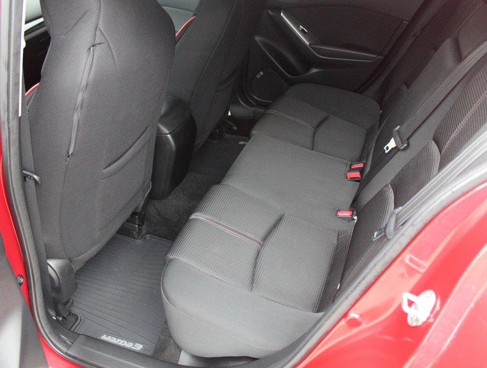 Mazda 3 G-120 Signature+ NAVI RFK EPH TEMPOMAT BLUETOO