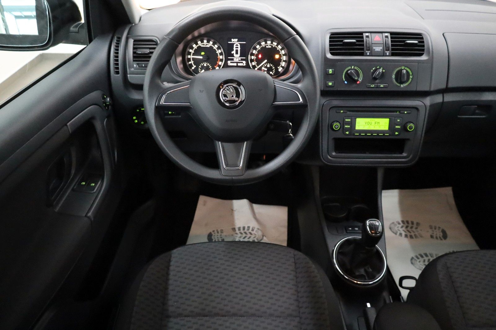 Fahrzeugabbildung SKODA Fabia Ambition Klima,PDC,8 fach bereift