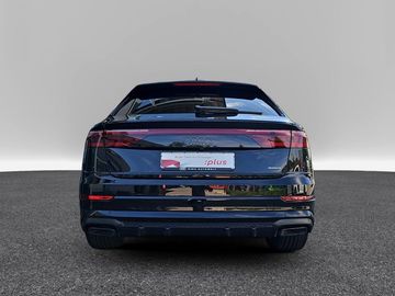 Audi Q8 - 6