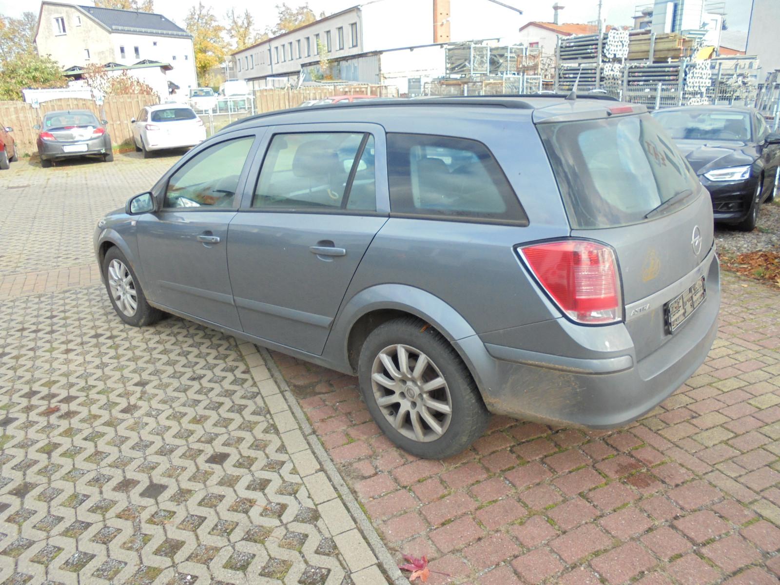 Opel Astra 2005 — engine 1.598 cm³, 105 HP (77kW)