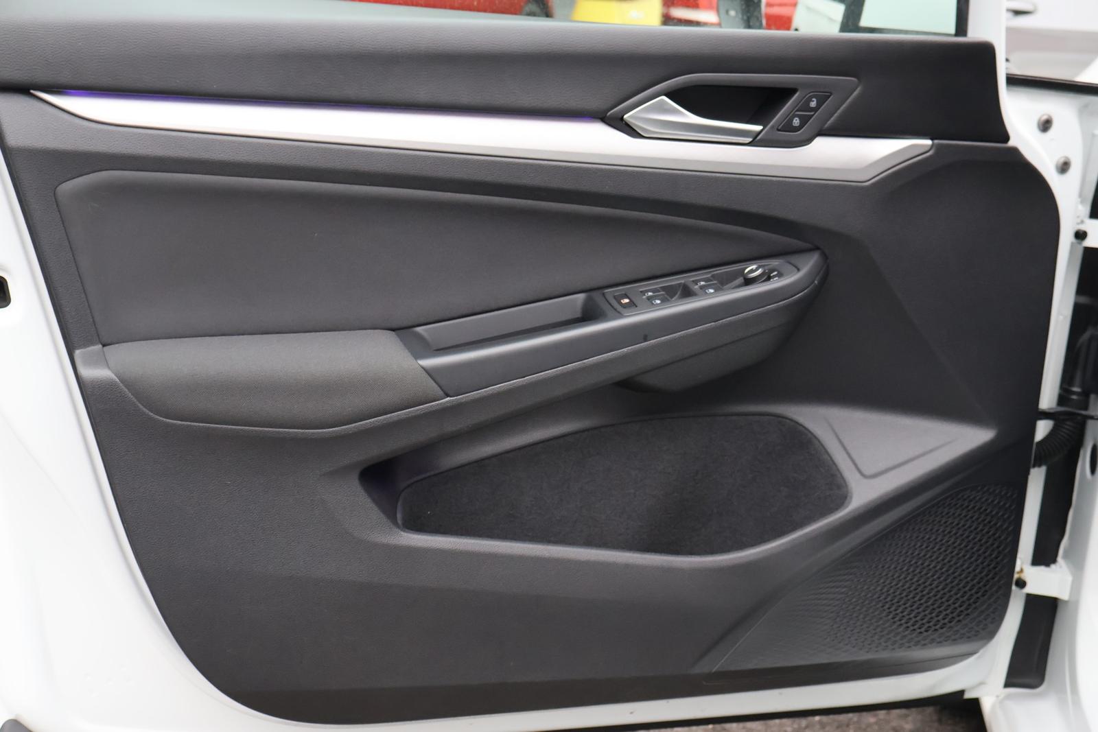 Volkswagen Golf VIII 2.0 TDI LED Navi ACC DAB Tempomat PDC, миниатюра 24