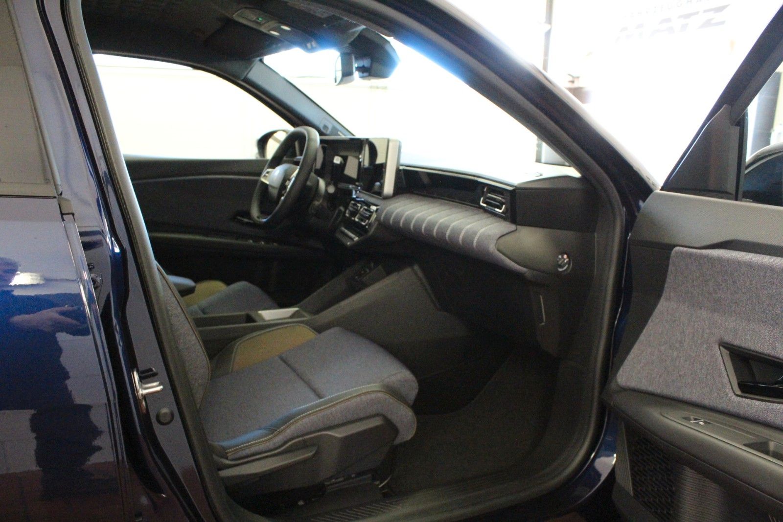 Fahrzeugabbildung Renault R 5 150 Comfort Range Techno  *Vollausstattung*