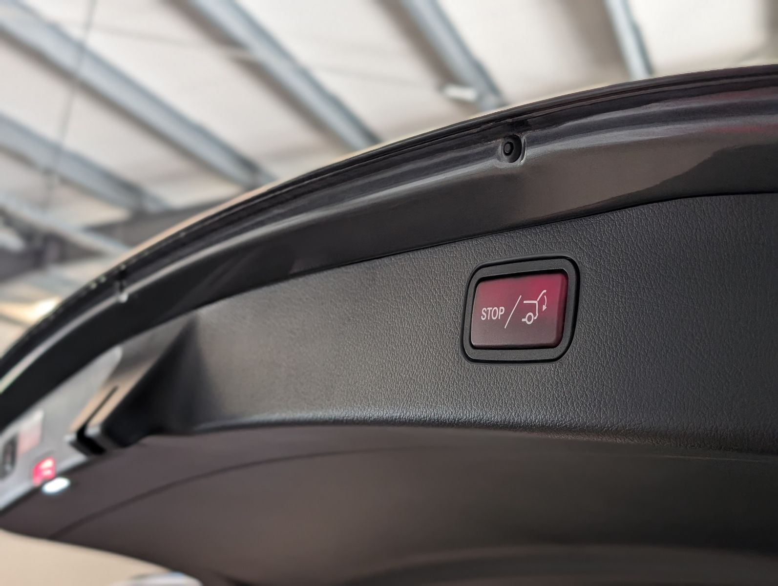 Fahrzeugabbildung Mercedes-Benz C 220 d T 4M Avantgard Night LED Pano Kamera AHK