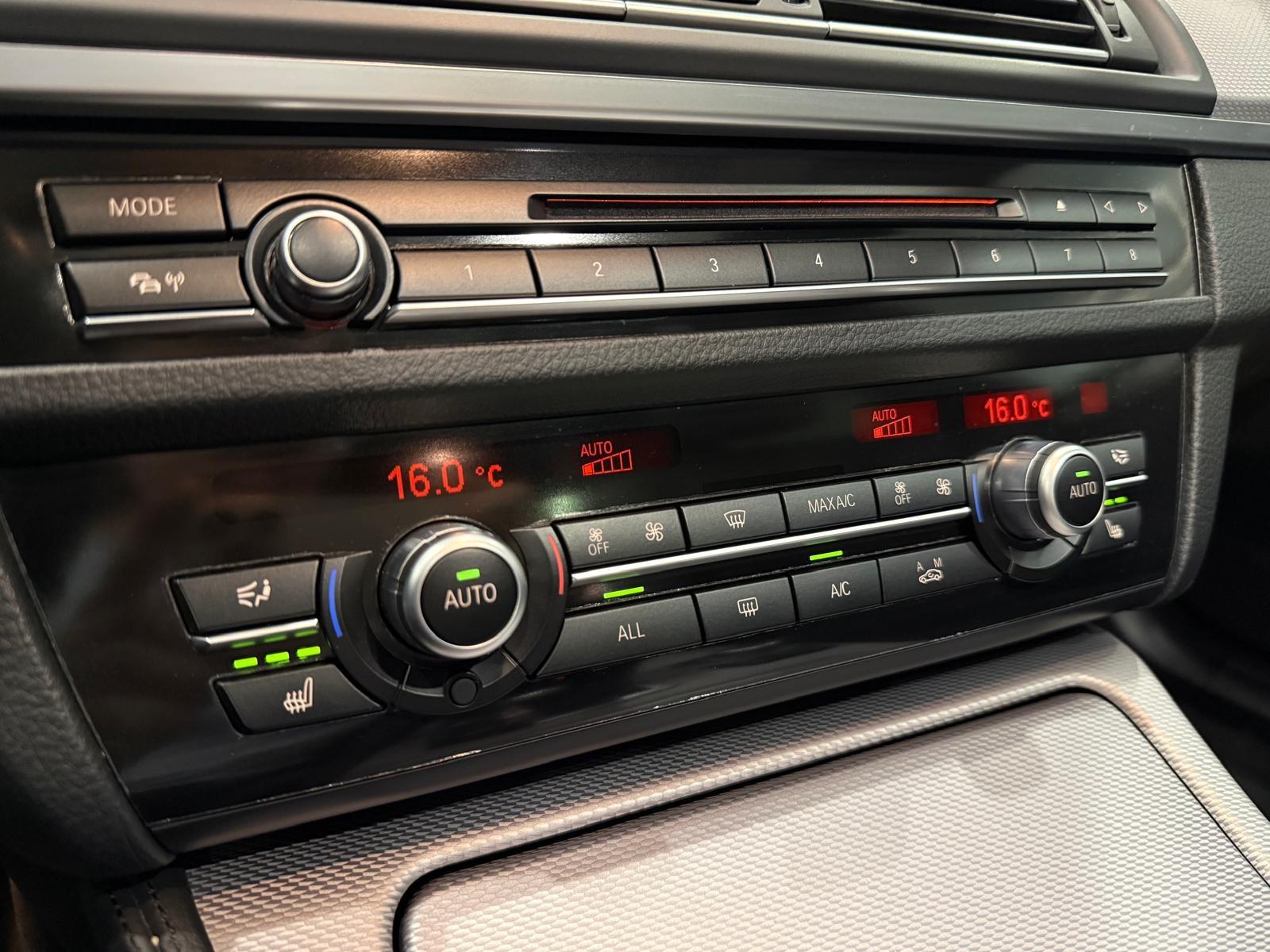 BMW M550 d xDrive 381 ch • BVA • HUD • Toit ouvrant • Cuir • Jantes 20" M