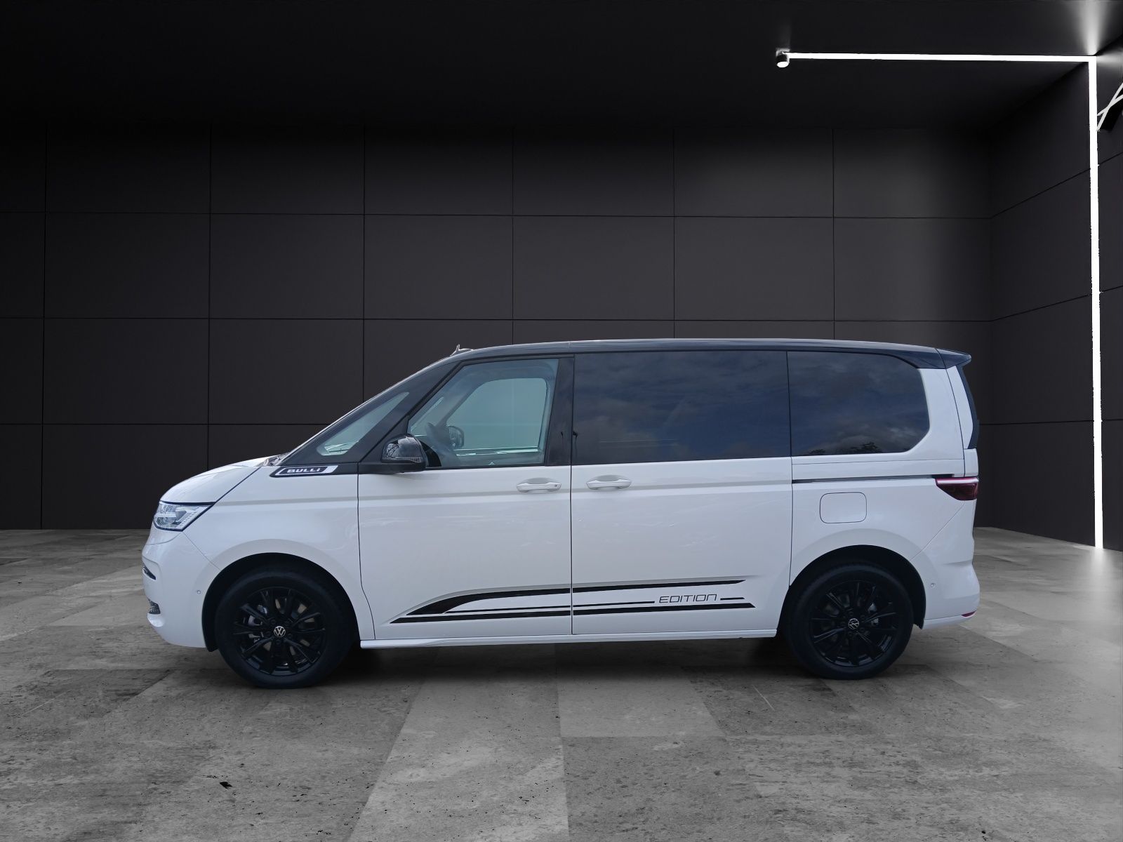 Fahrzeugabbildung Volkswagen T7 Multivan TSI Edition 7- DSG AHK NAVI IQ.LIGHT