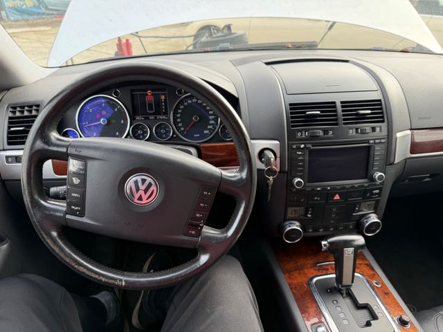 Volkswagen Touareg 2.5 R5 TDI  TEL 01728666828