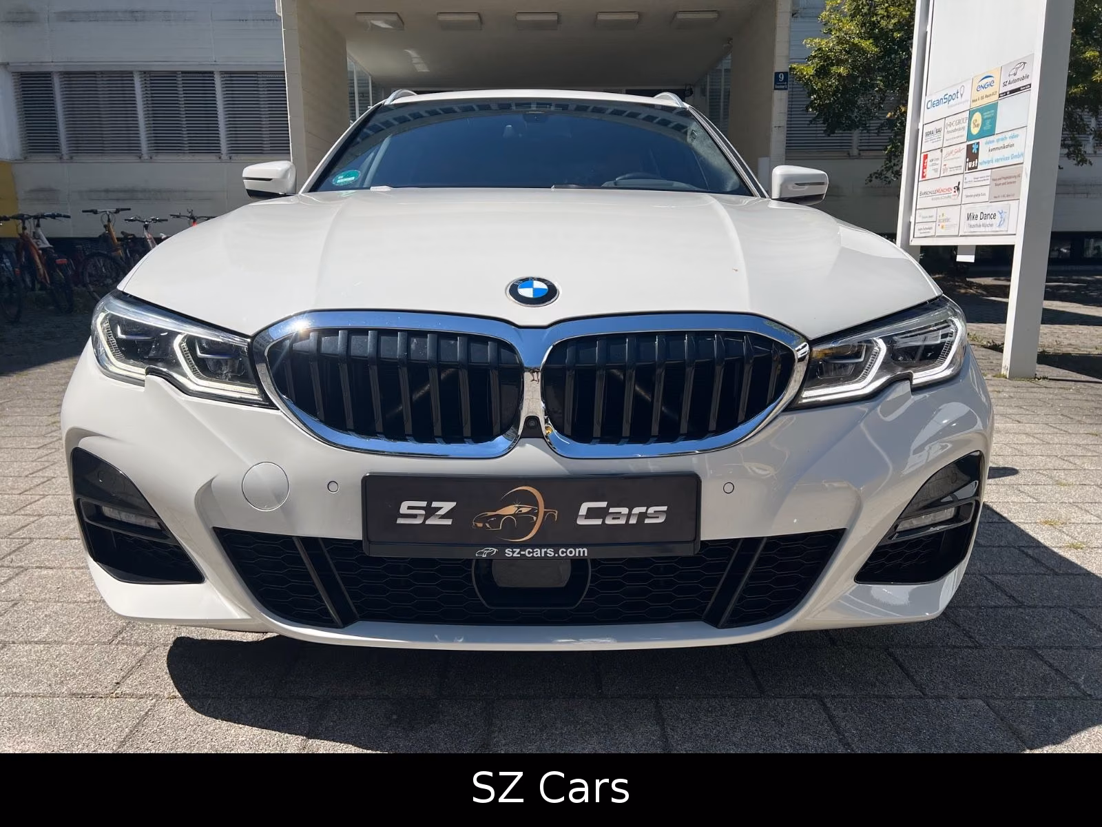BMW 330d Touring xDrive M Sport*AHK*PANO*