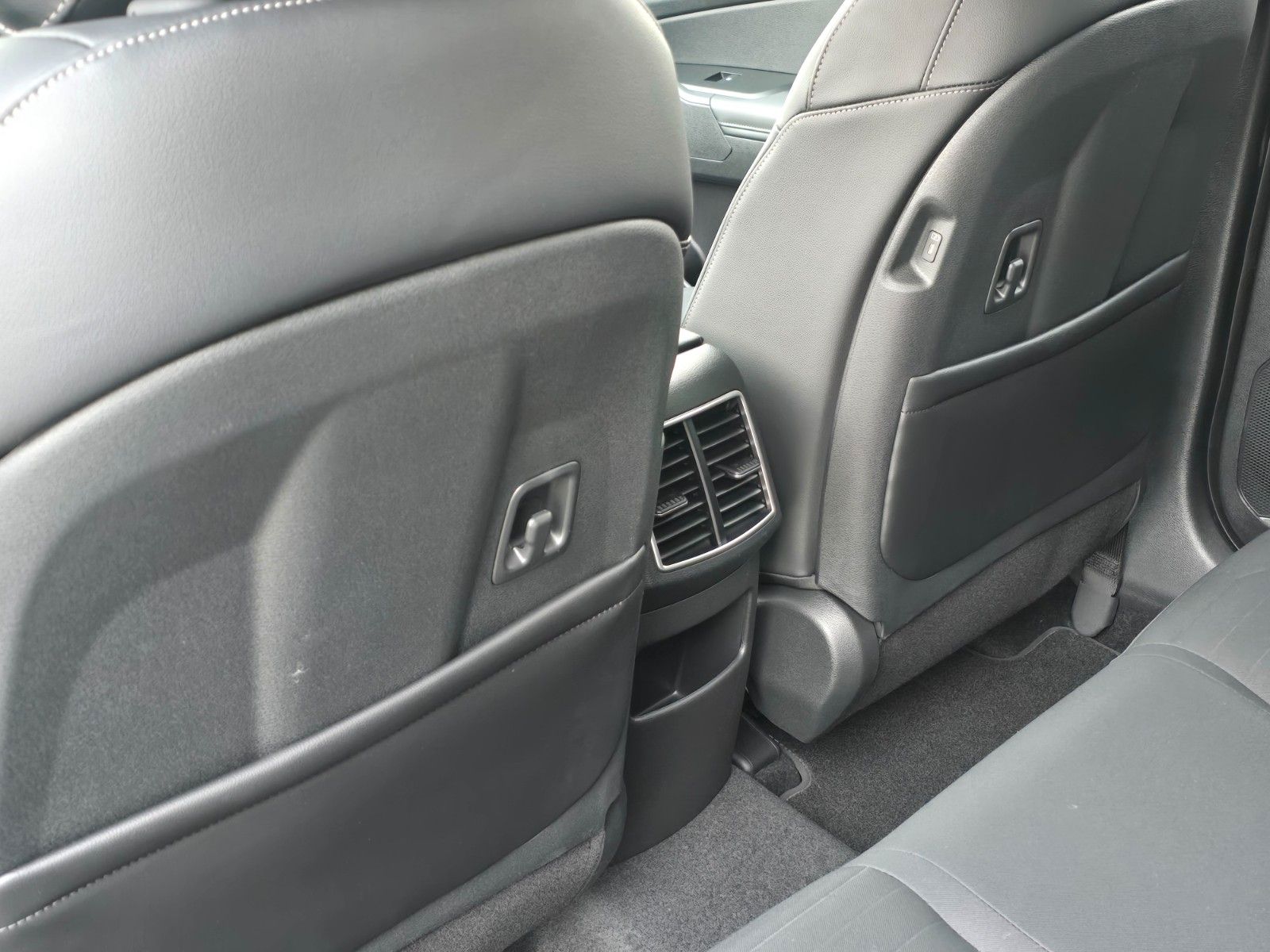 Fahrzeugabbildung Kia Kia Sportage 1.6 T-GDI DCT Vision Komfort