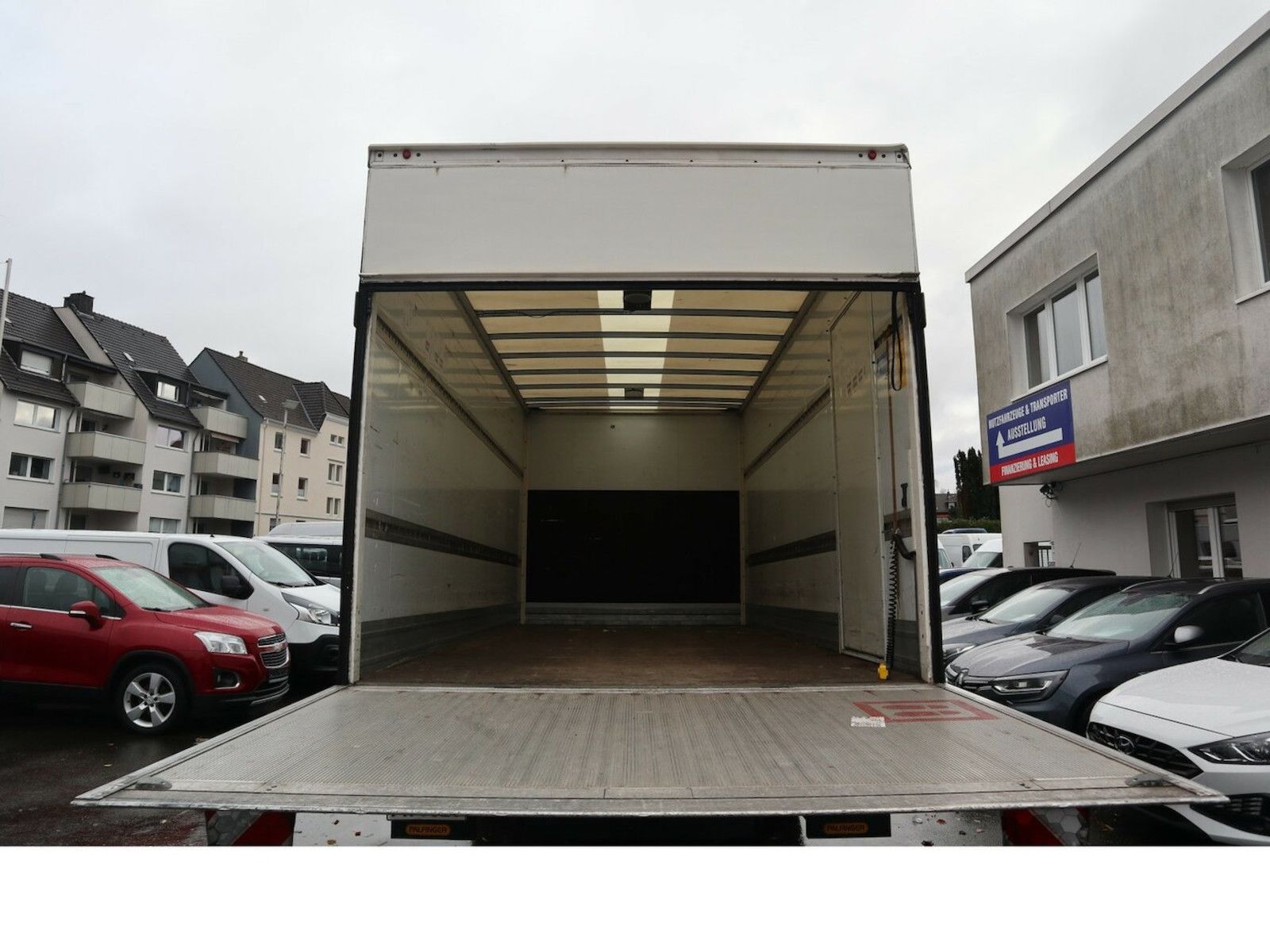 Fahrzeugabbildung MAN TGL8.220 Koffer Klima Ladebordwan Scheckheftgep