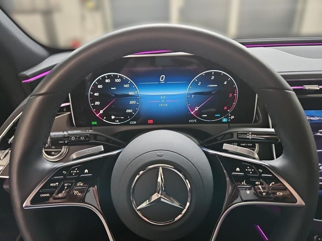 Fahrzeugabbildung Mercedes-Benz E 450 dT 4M Avantg. AHK ACC Sitzklima Pano 360°