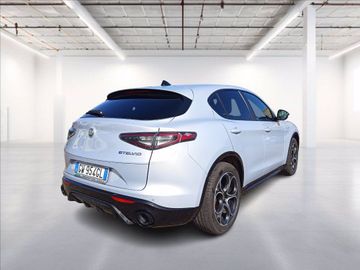 Alfa-Romeo Stelvio - 7