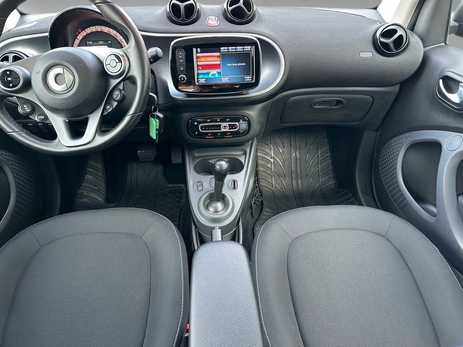 Smart smart fortwo coupe passion Pano Shz Allwetter – Bild 10