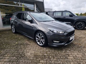 Bild 1 Ford Focus Turnier ST-Line