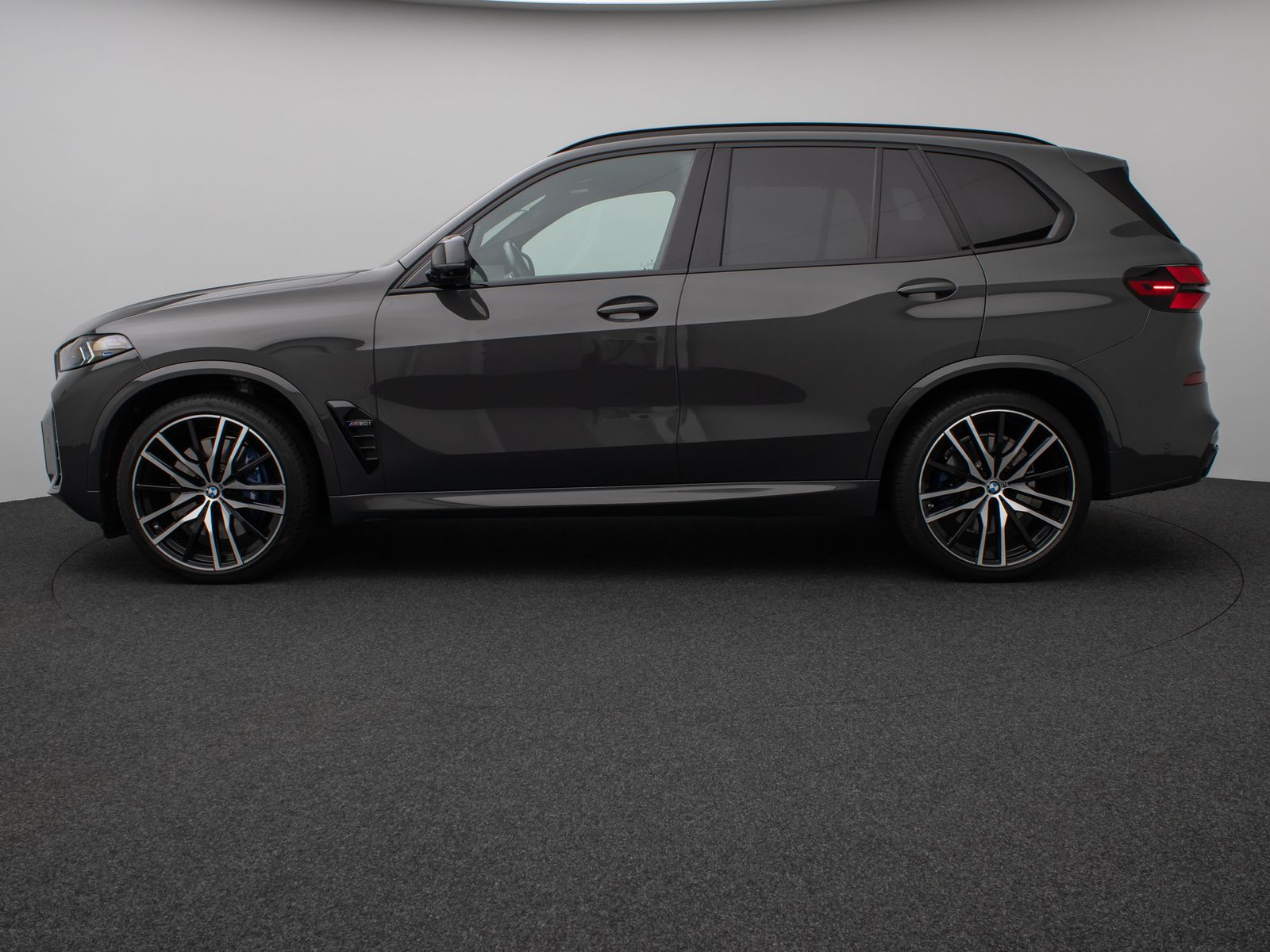 Fahrzeugabbildung BMW X5 M60i 360° HUD H/K SoftCl Panorama Sky Lounge