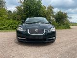 Jaguar XF 2.7L V6 - Jaguar XF: 2.7
