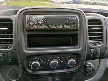 Renault Trafic - 11