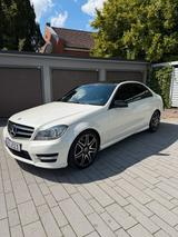 Mercedes-Benz Mercedes Benz C350 CDI AMG Sport Plus Packet - Mercedes-Benz C 350: Sport