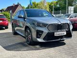 BMW iX2 xDrive30 M Sport PRO //Stop&Go H&K HUD Pano - BMW iX2 mit Schiebedach