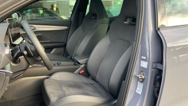 Fahrzeugabbildung Cupra Formentor 2.0 TSI VZ 333 PS , 4Drive , PANO, LED