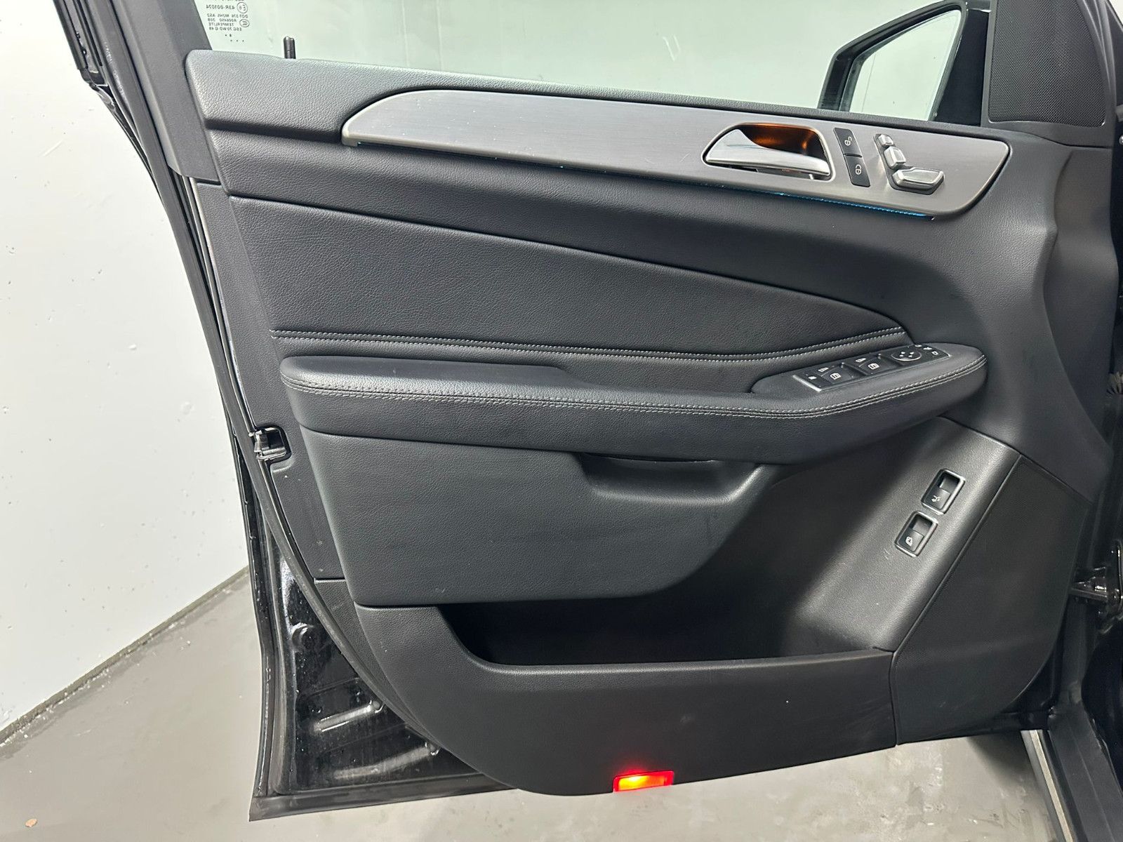 Fahrzeugabbildung Mercedes-Benz GLE 350 d 4MATIC *AHK*NAVI*IHC+*SCHIEBEDACH*LED