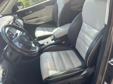 KIA Sorento - 11