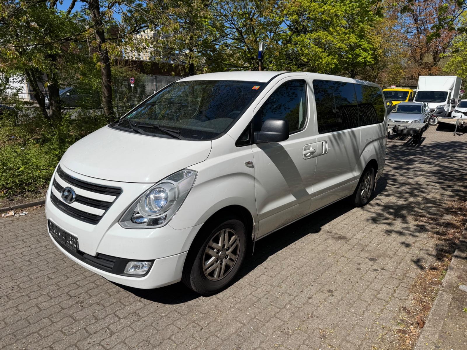 Hyundai H-1 Klima/Sitzheitzung/Navi/Euro 6/Tüv 01.2027