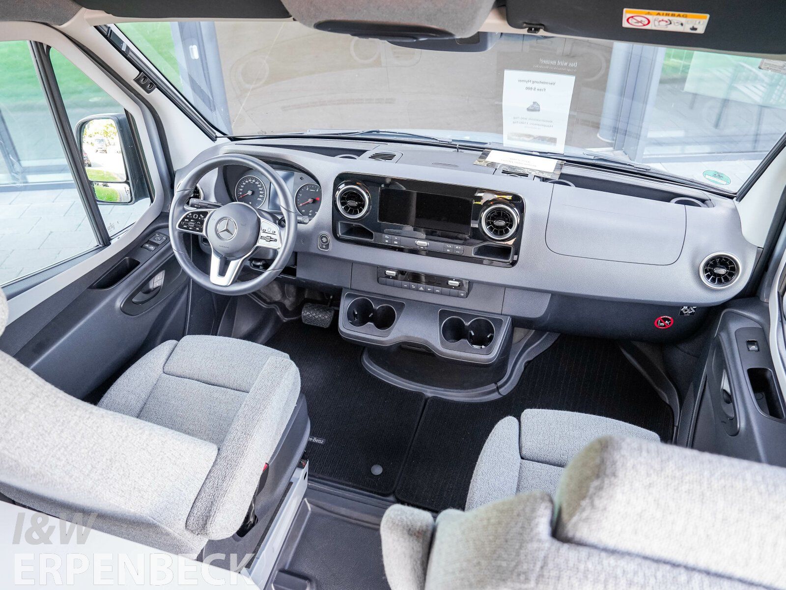 Fahrzeugabbildung HYMER / ERIBA / HYMERCAR Sprinter Hochdach Free S 600 AHK LED PAS Distr.