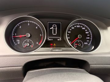 Volkswagen Golf - 11
