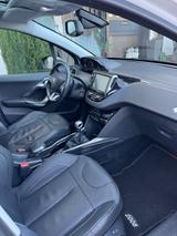 Peugeot 2008 Allure PureTech 130 Allure(Panaromadach) - Peugeot 2008 von privat