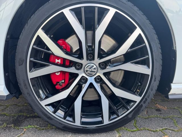 Golf VII GTI Performance 2.0 TSI DSG AHK Navi DC