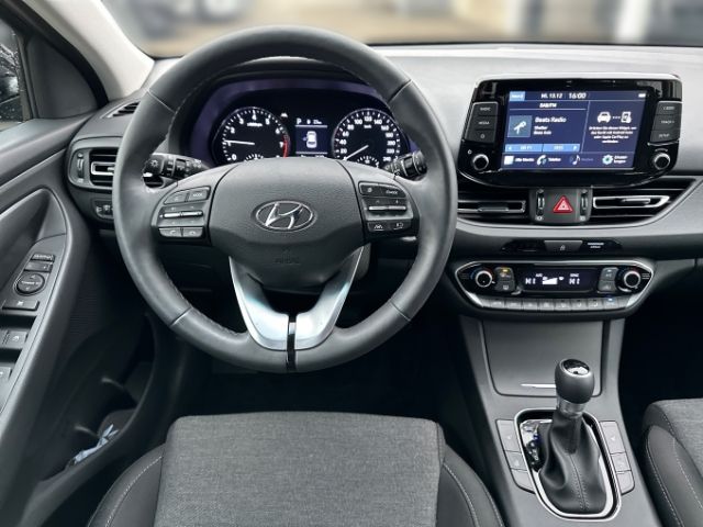 Fahrzeugabbildung Hyundai i30 1.0 T-GDI +CARPLAY+RFK+KLIMA+SHZ+PDC+TEMPOMA