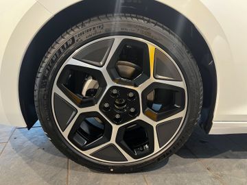 Bild 8 Opel Astra 1.2 Turbo GS | HUD | 360° | ACC