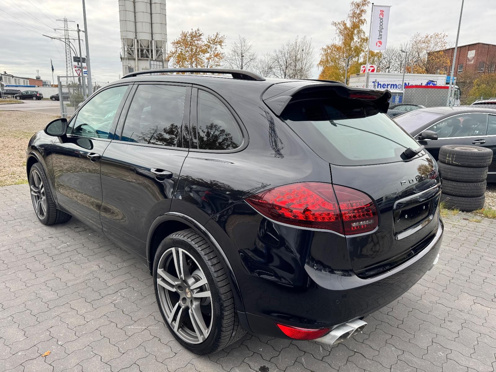PORSCHE CAYENNE 3.0 V6 245ch 4X4 BVA - HAYON ÉLECTRIQUE - PACK SPORT - TOIT PANORAMIQUE