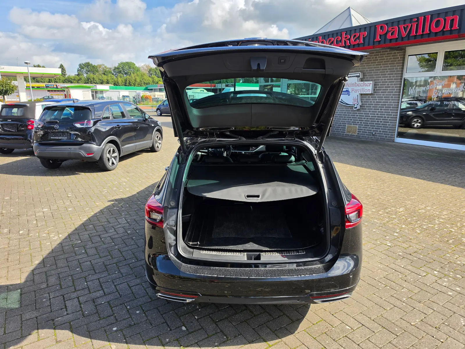 Opel Insignia B Sports Tourer Ultimate AHK KAM LEDER