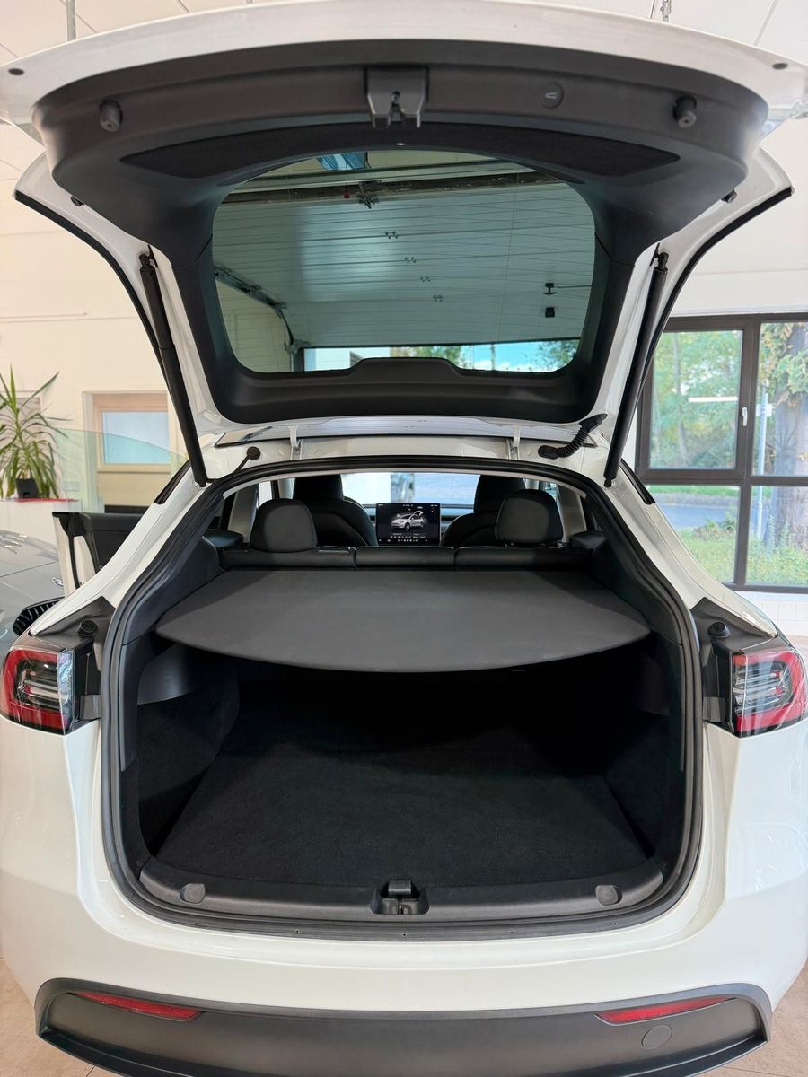 Tesla Model Y RWD Premium Matrix LFP Autop. Zertifikat foto 6