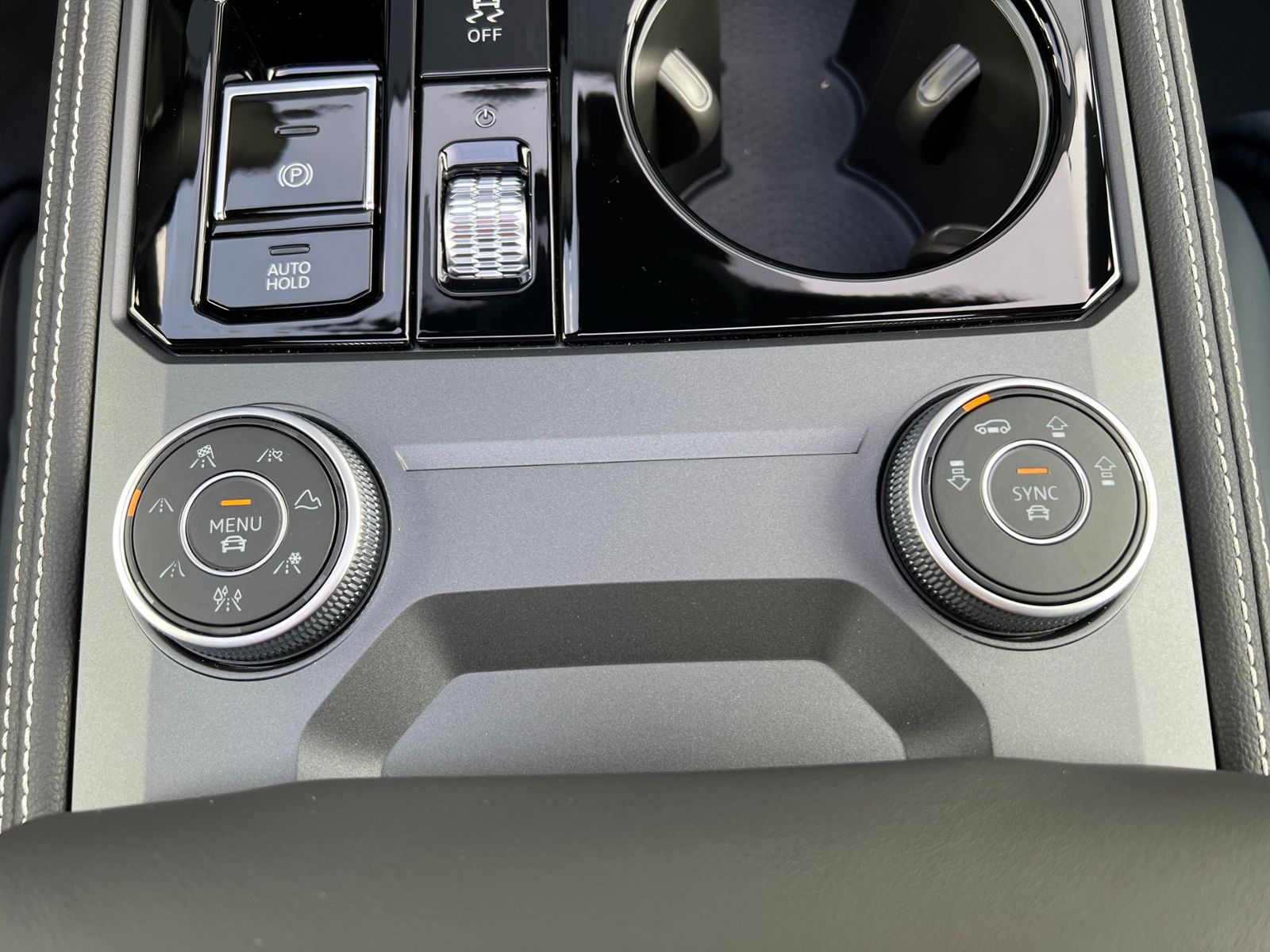 Fahrzeugabbildung Volkswagen Touareg R-Line FINAL EDITION V6 TDI SCR 4MOTION