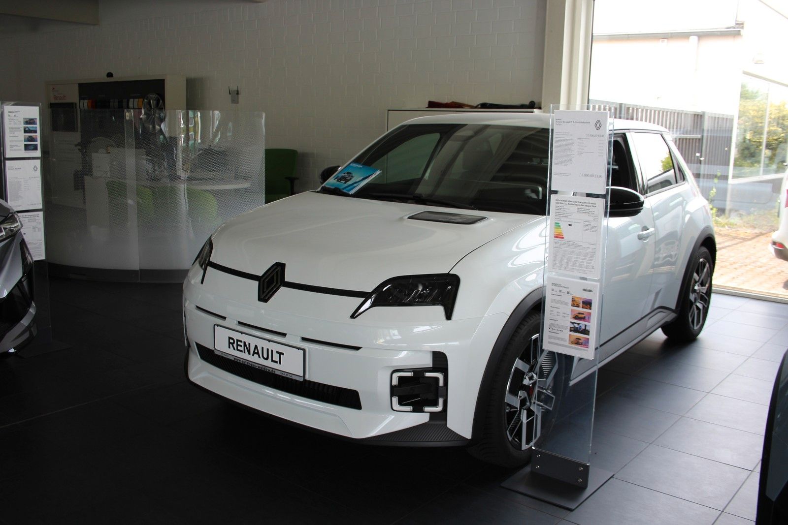 Renault R 5 Techno 150 Comfort Range imagem 2