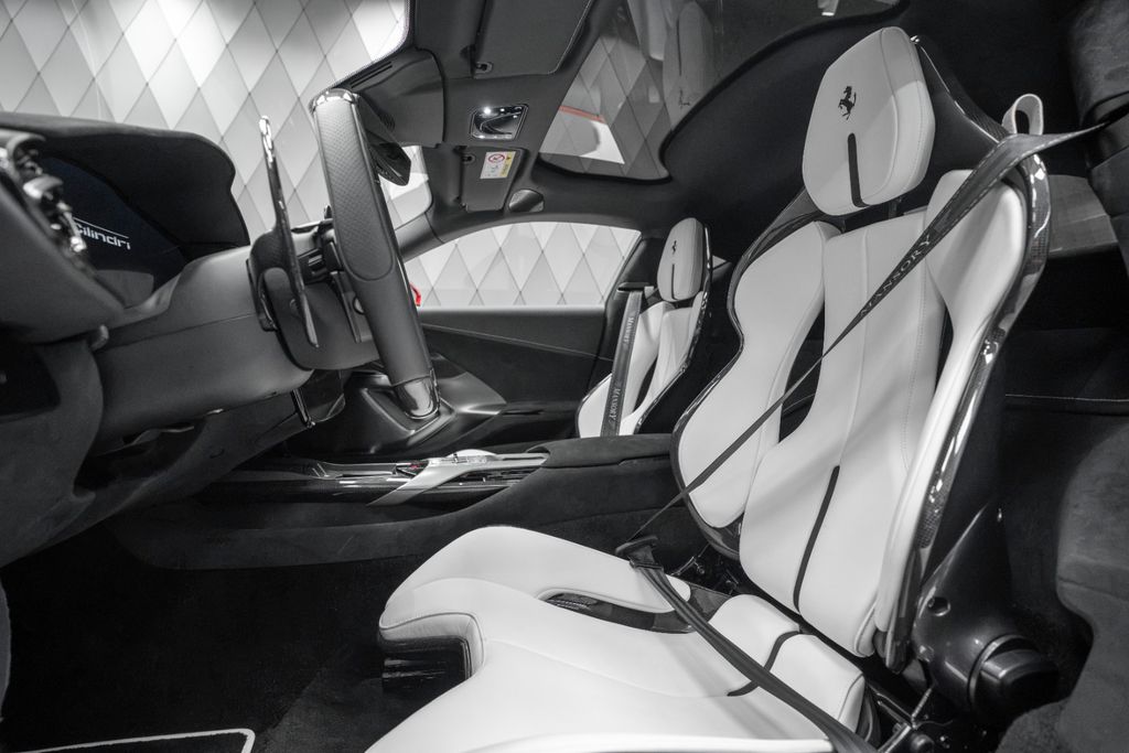 12 Cilindri MANSORY FULL CARBON - Bild 17