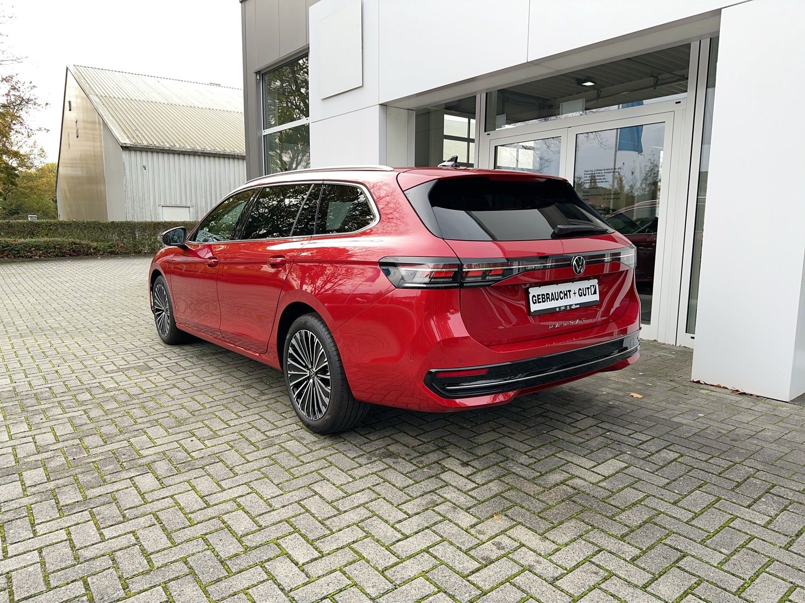 Volkswagen Passat Variant 2.0 TDI Elegance Navi Pano StaHz foto 3