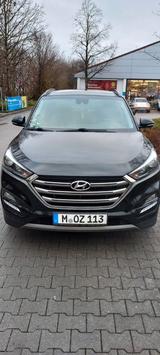Hyundai TUCSON CRDi 2.0  Style 4WD, Leder,Pano,Kamera - Hyundai TUCSON Gebrauchtwagen in München