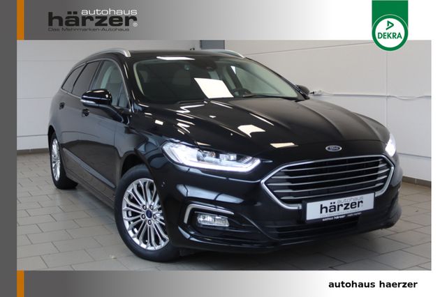 Ford Mondeo Turn. Titanium AWD *LED*NAV*AHK*PANO*DAB*