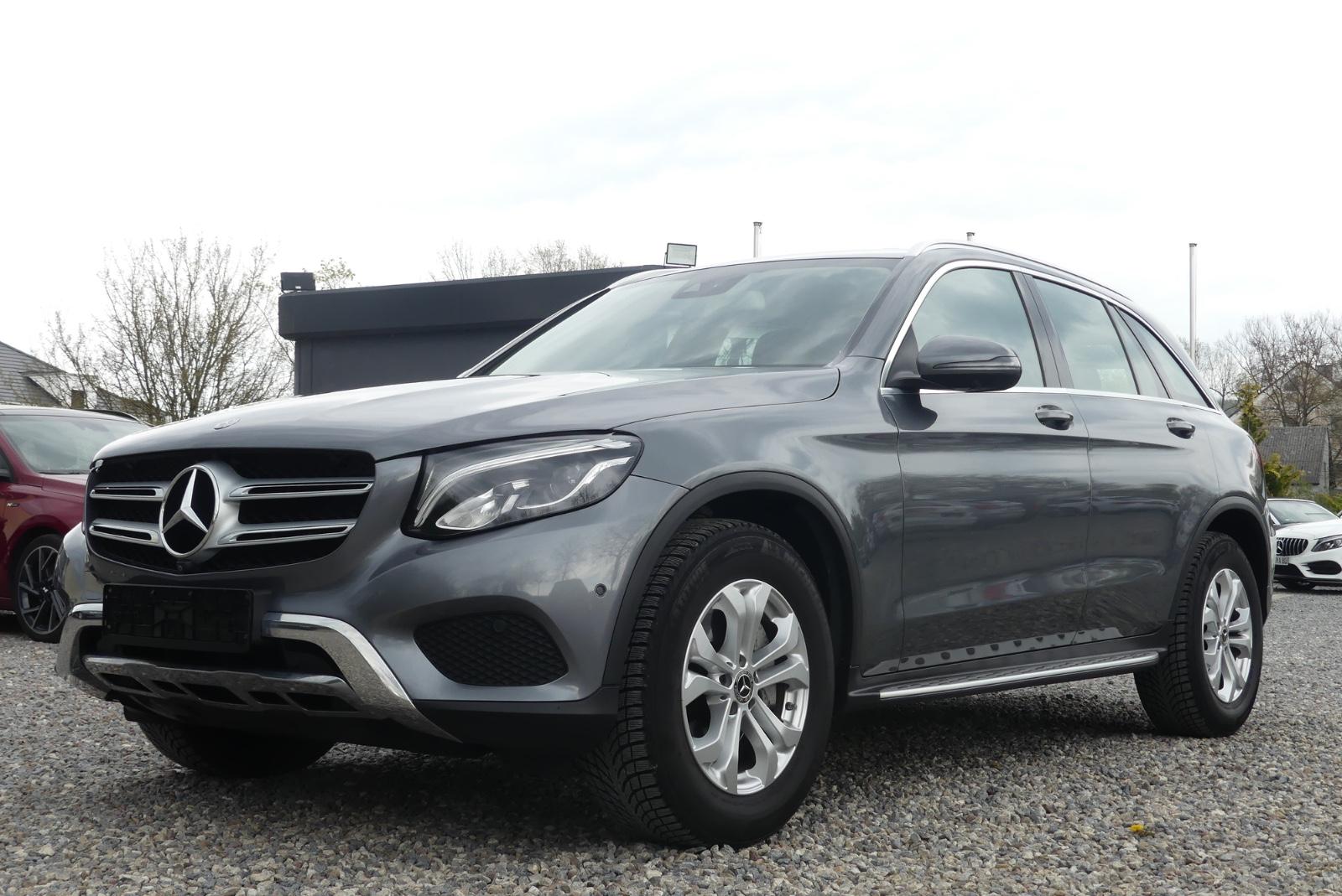 Mercedes-Benz GLC 250 d 4Matic*LED*AHK*LEDER*NAVI*TEMPOMAT*