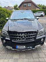 Mercedes-Benz ML 500 4MATIC -