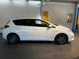 Opel Toyota Auris Hybrid - Rückfahrkamera | Allwetter - Opel mit Hybrid-Antrieb