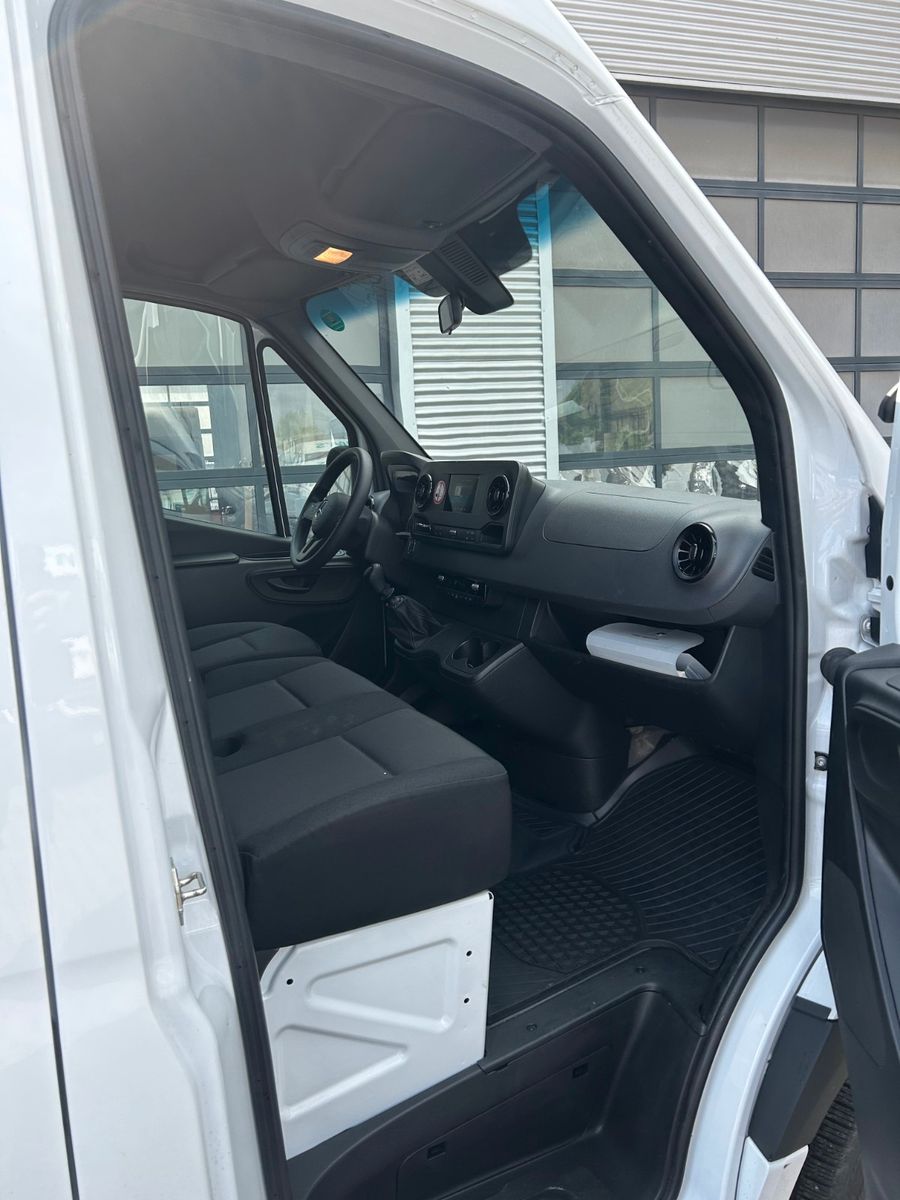 Fahrzeugabbildung Mercedes-Benz Sprinter III 317 CDI  L3 H2 Klima Kamera Navi