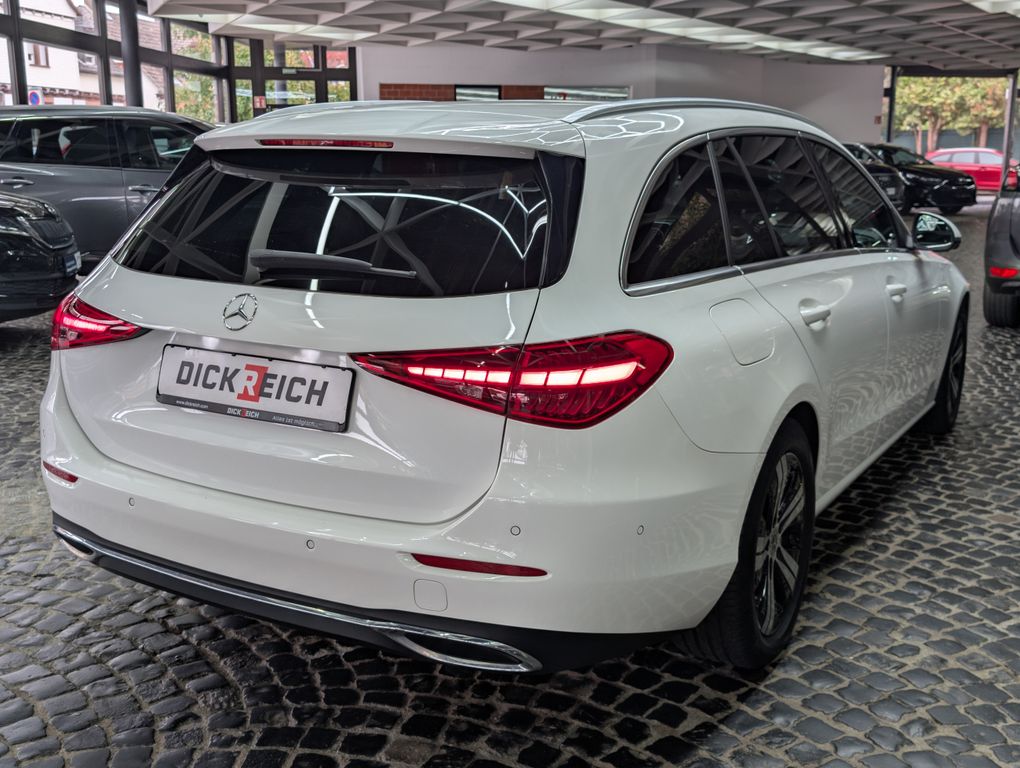MERCEDES-BENZ C-Class 2024